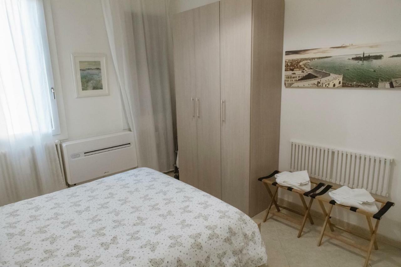 Biennale Bianco & Rosso * Venedig
